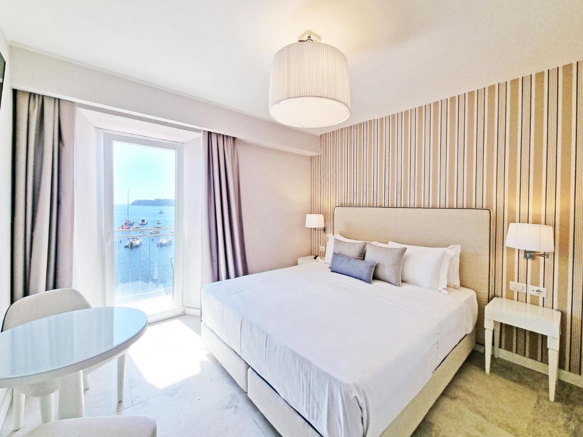 Plaza 4* Porto Azzurro
