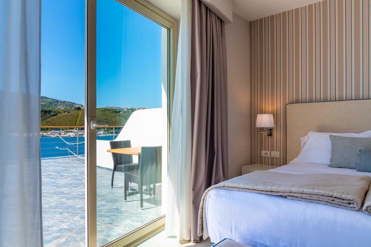 Hotel Plaza Porto Azzurro