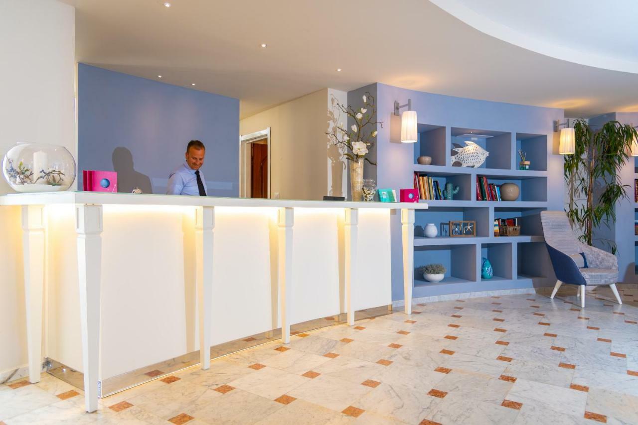 Plaza Hotel 4*