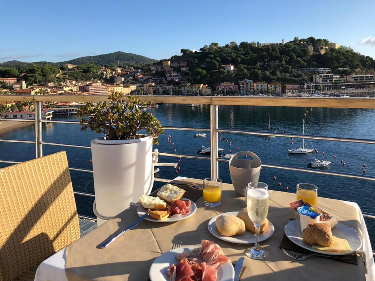 Hotel Plaza Porto Azzurro